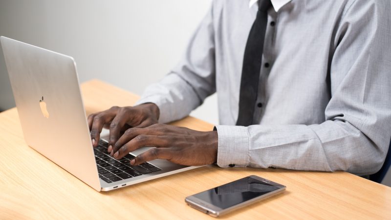sciat-africa-employee-using-laptop